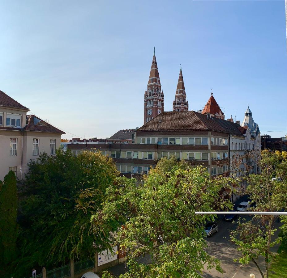 Cozy Apartment In The City Centre Next To Dom Square Szeged Ngoại thất bức ảnh