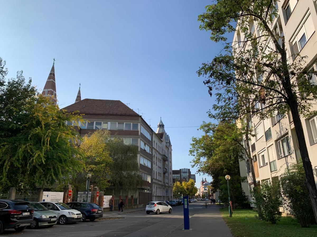 Cozy Apartment In The City Centre Next To Dom Square Szeged Ngoại thất bức ảnh