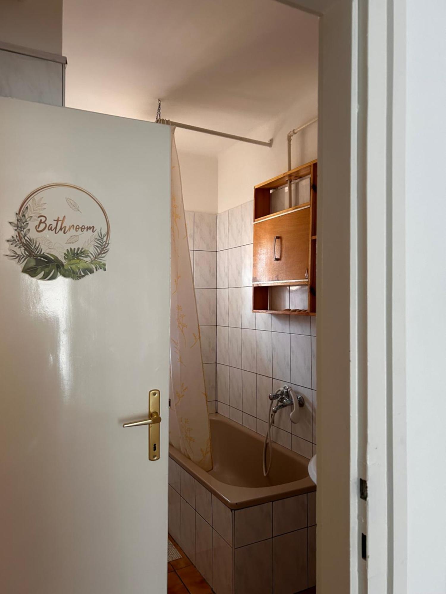 Cozy Apartment In The City Centre Next To Dom Square Szeged Ngoại thất bức ảnh
