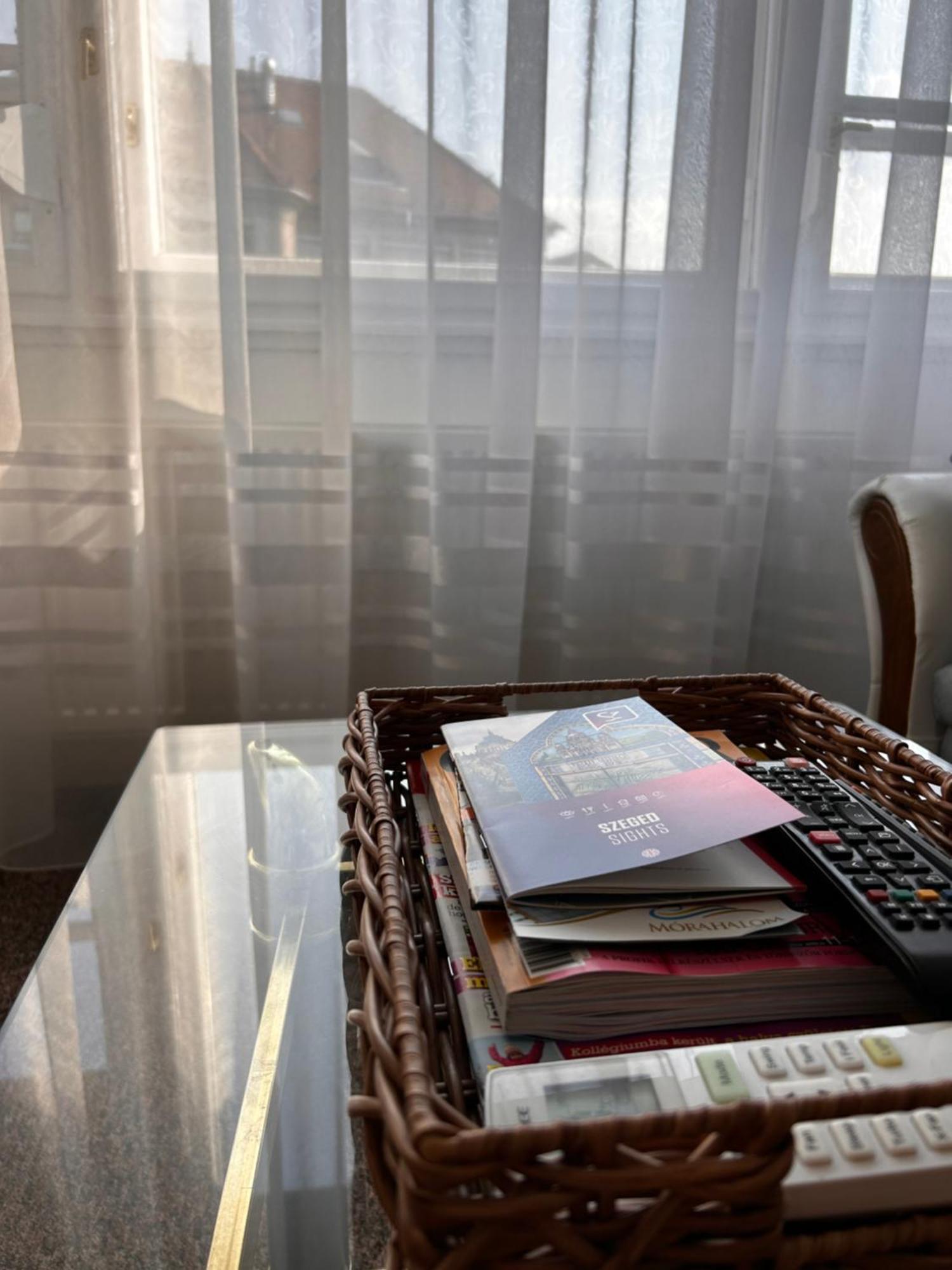 Cozy Apartment In The City Centre Next To Dom Square Szeged Ngoại thất bức ảnh